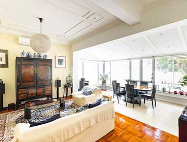 98 Repulse Bay Road