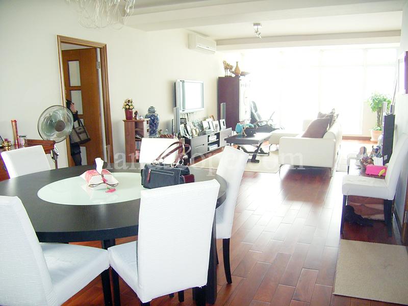 Summit Court