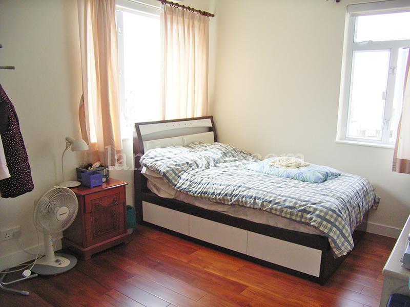 Summit Court