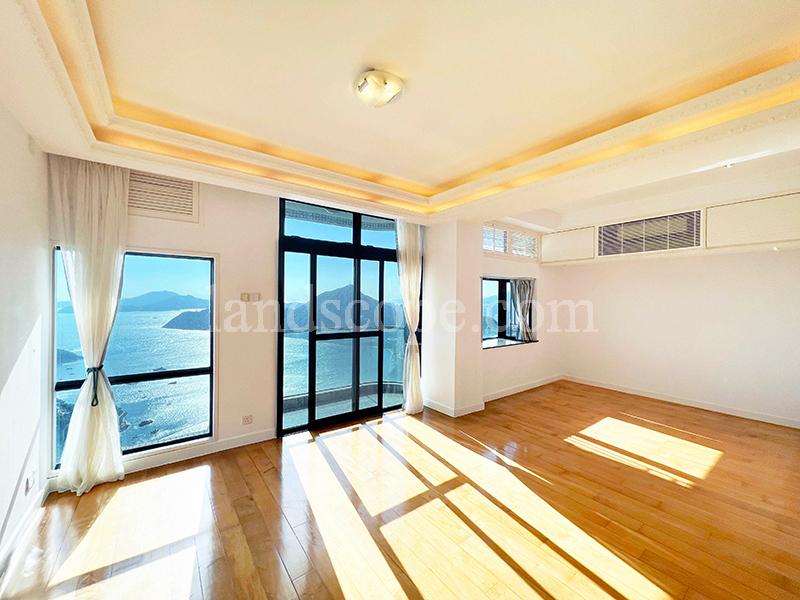 37 Repulse Bay Road