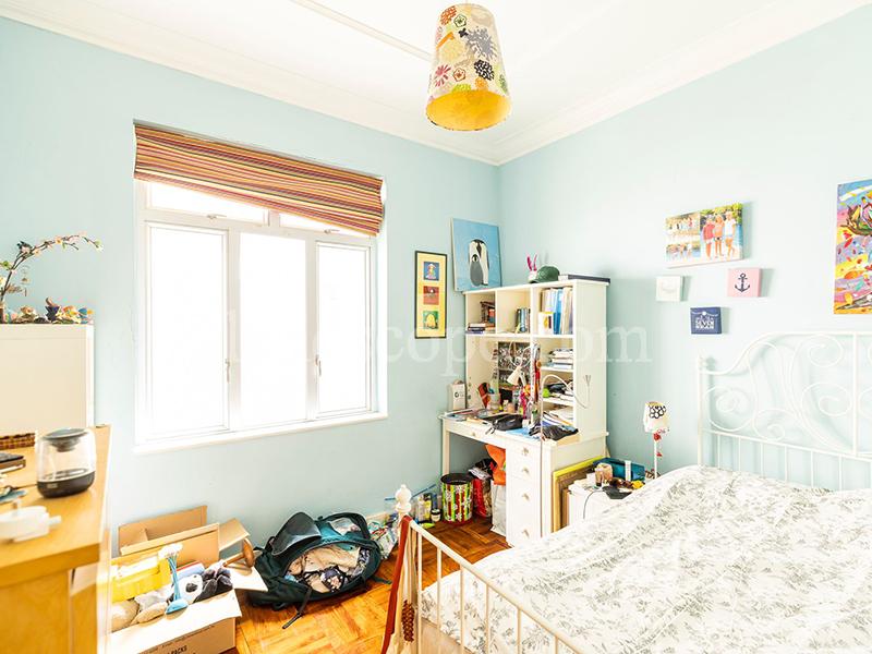 98 Repulse Bay Road