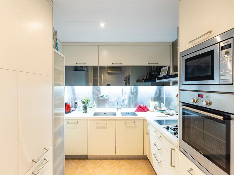 98 Repulse Bay Road