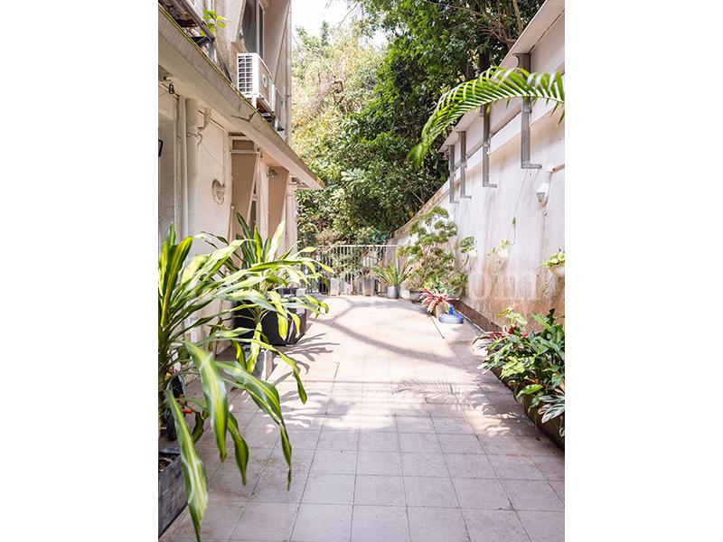 98 Repulse Bay Road