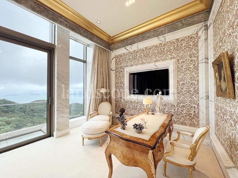 3-5 Plunkett's Road