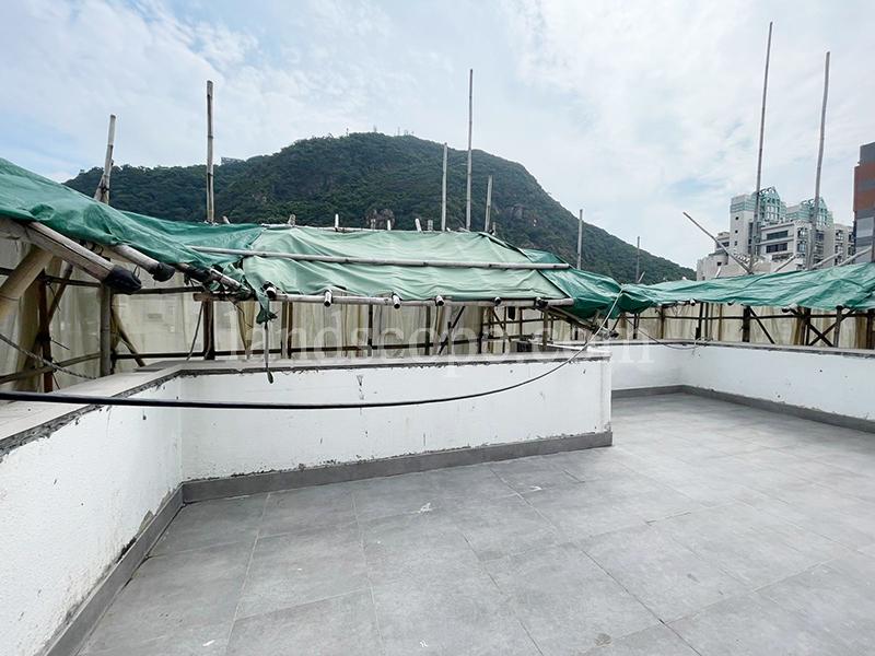 Elegant Terrace