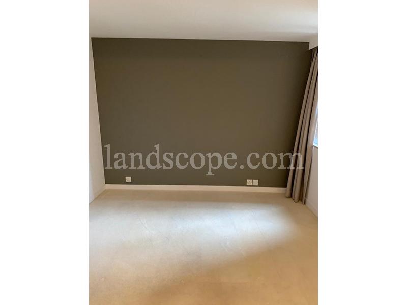 Paris Court - Realty Garden