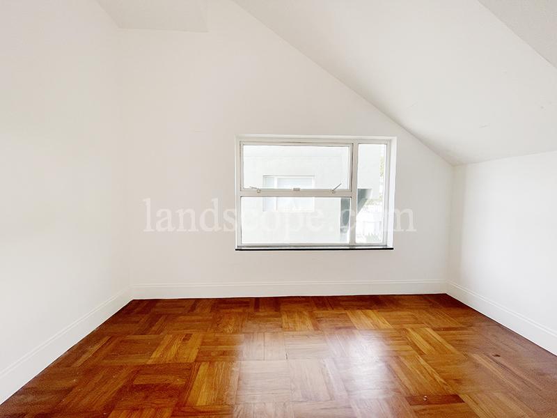 12A South Bay Road