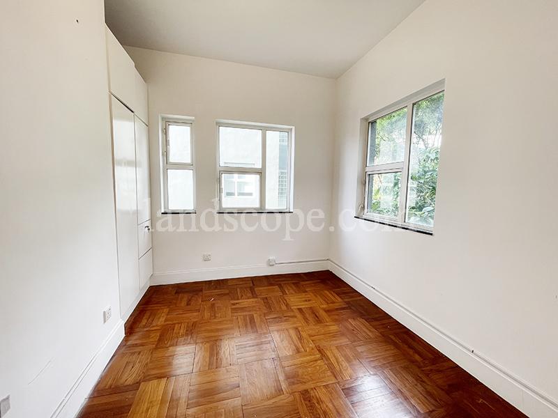 12A South Bay Road