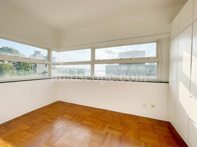 12A South Bay Road