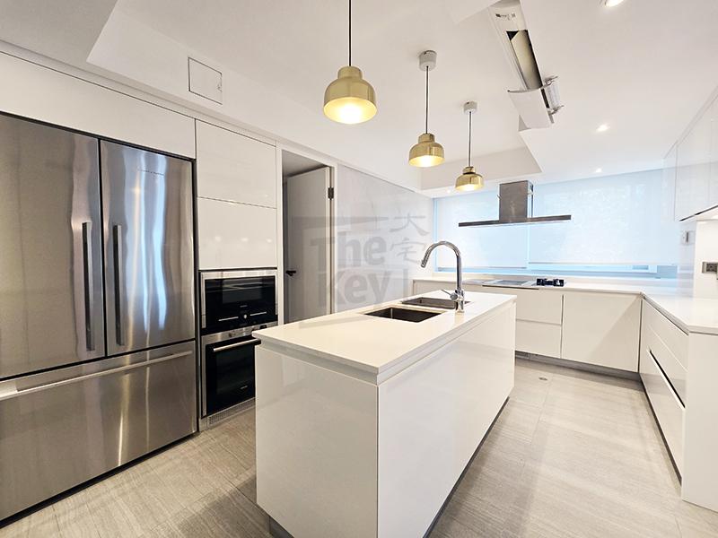 56 Repulse Bay Road