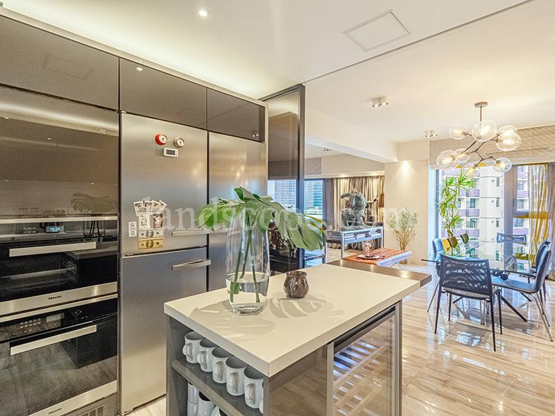 Visalia Garden Midlevels Central Landscope Realty Limited