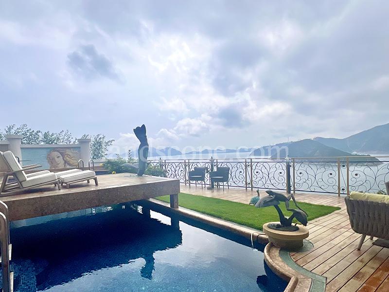 110 Repulse Bay Road