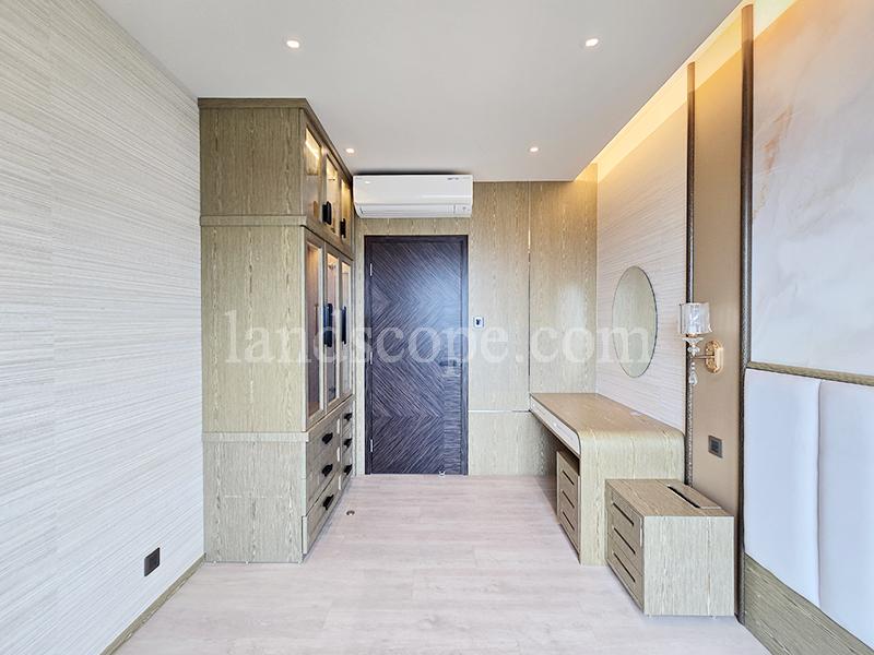 3 Repulse Bay Road