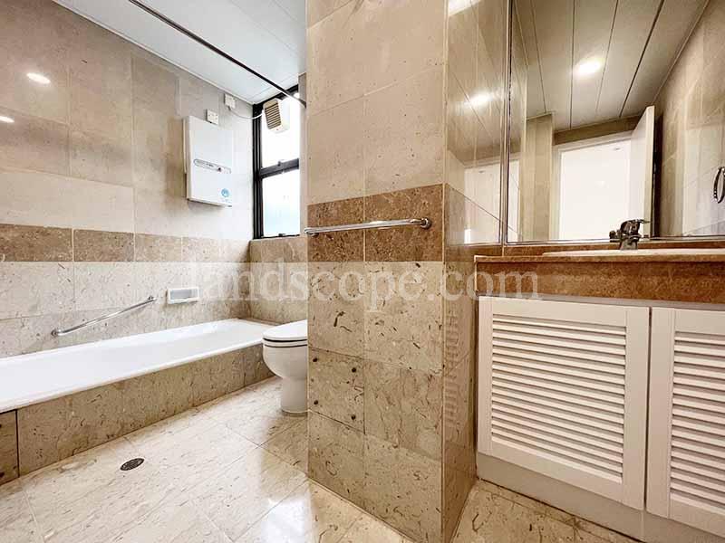 Grand Bowen Midlevels Central Landscope Realty Limited