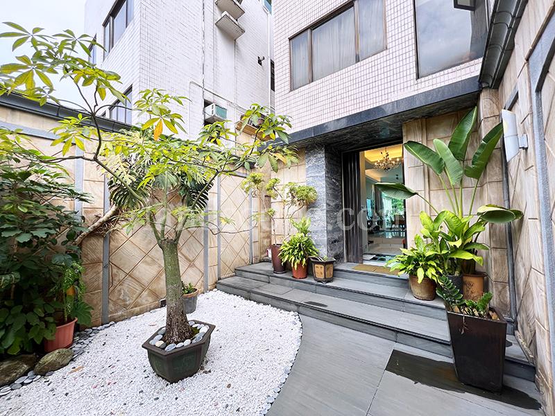 Seaview Villas