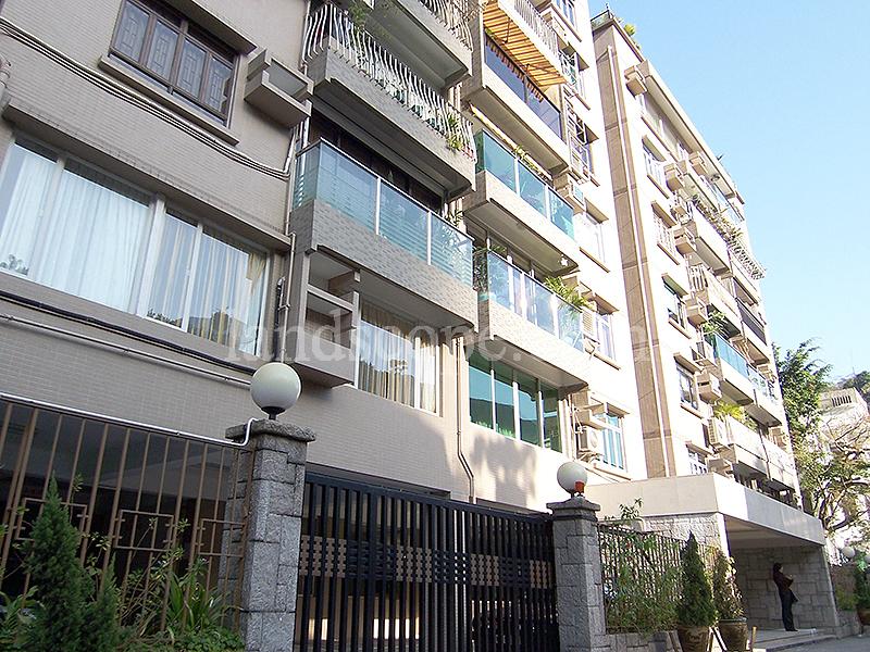 47-49 Blue Pool Road