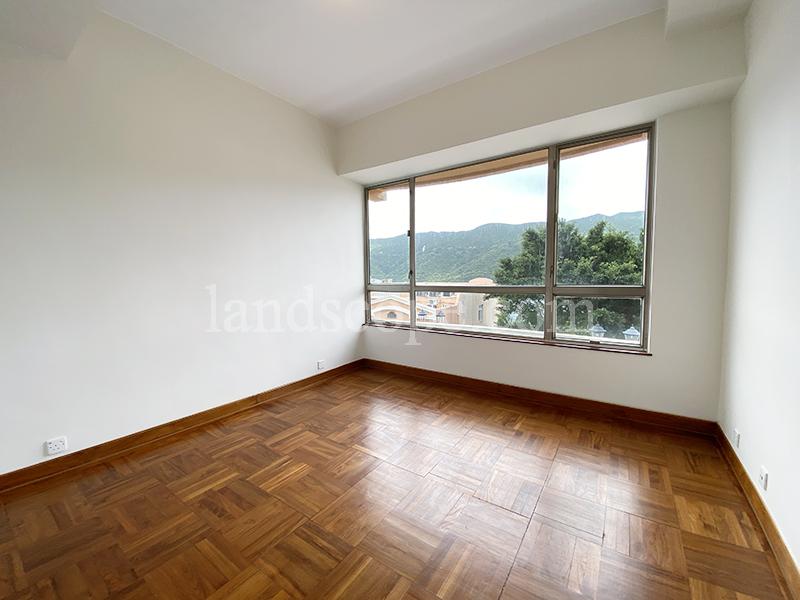 The Redhill Peninsula - Palm Drive