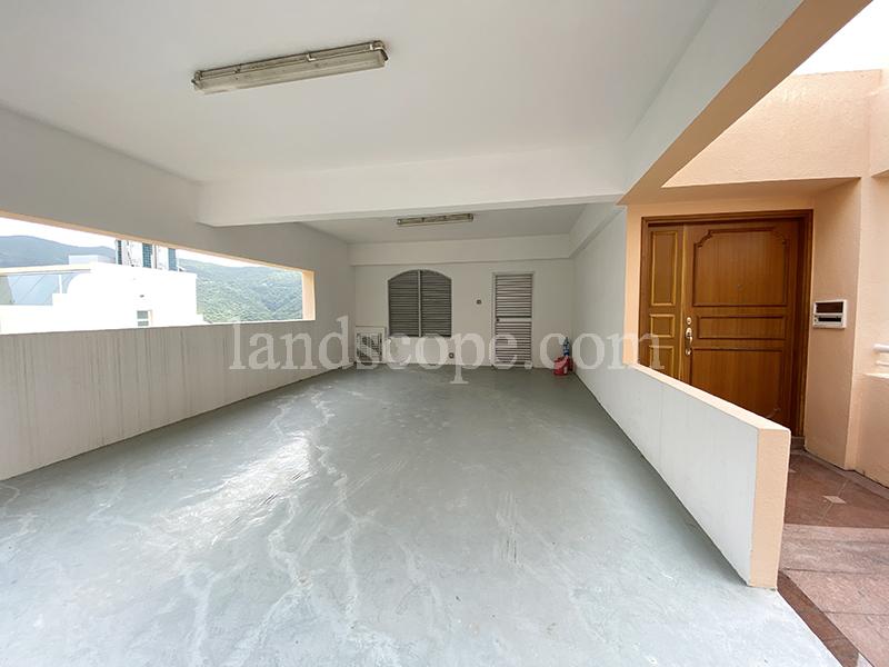 The Redhill Peninsula - Palm Drive