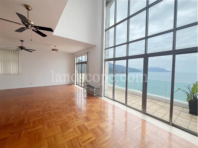 The Redhill Peninsula - Palm Drive