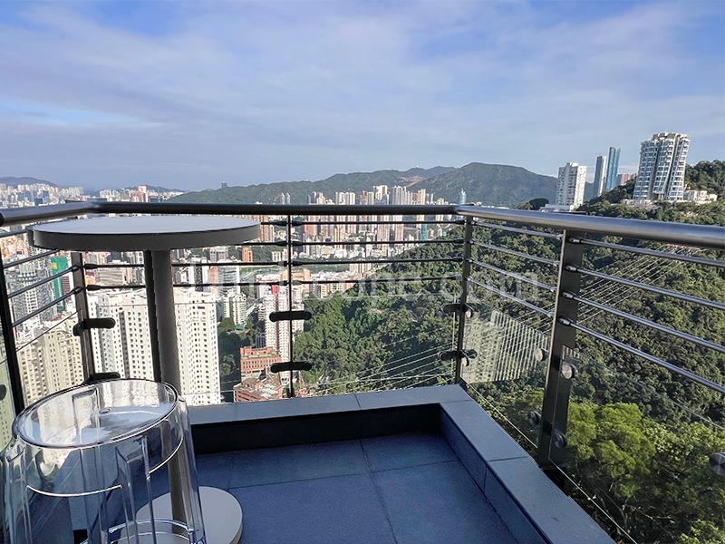 Infinity (8 Peak Road, Oasis)