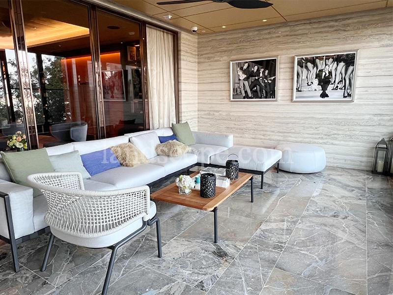 Infinity (8 Peak Road, Oasis)