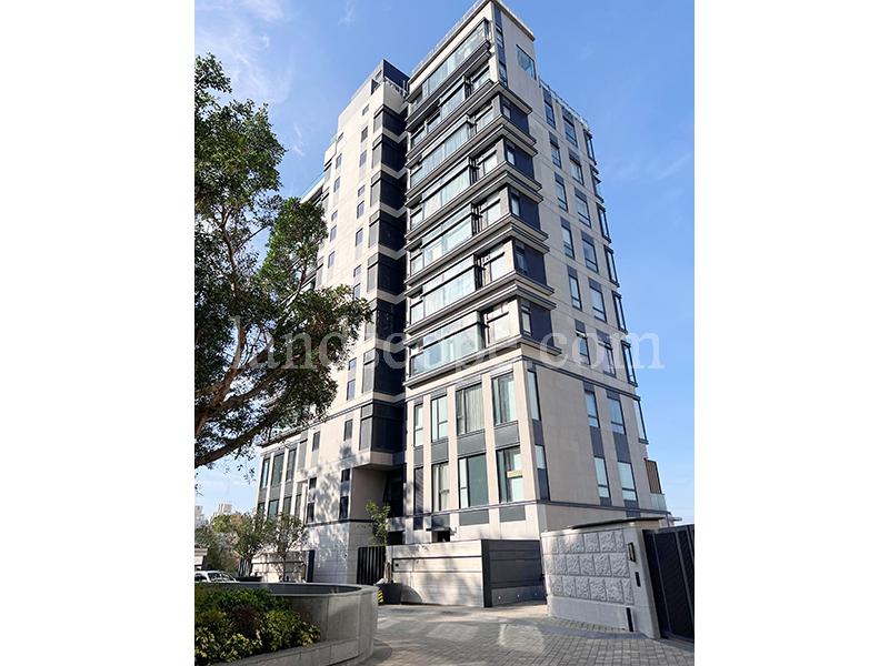 Infinity (8 Peak Road, Oasis)