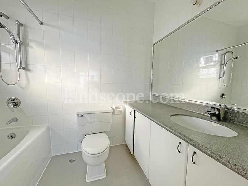 Repulse Bay Apartments