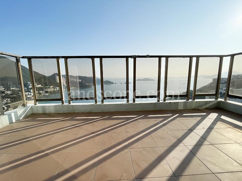 Repulse Bay Apartments