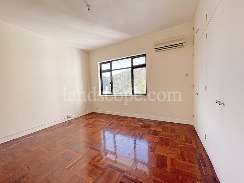 Repulse Bay Apartments