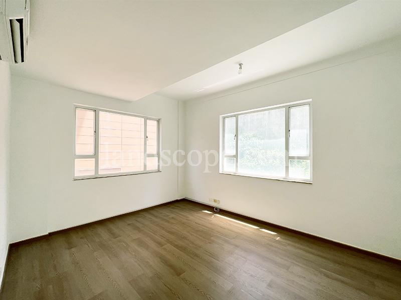 115 Repulse Bay Road